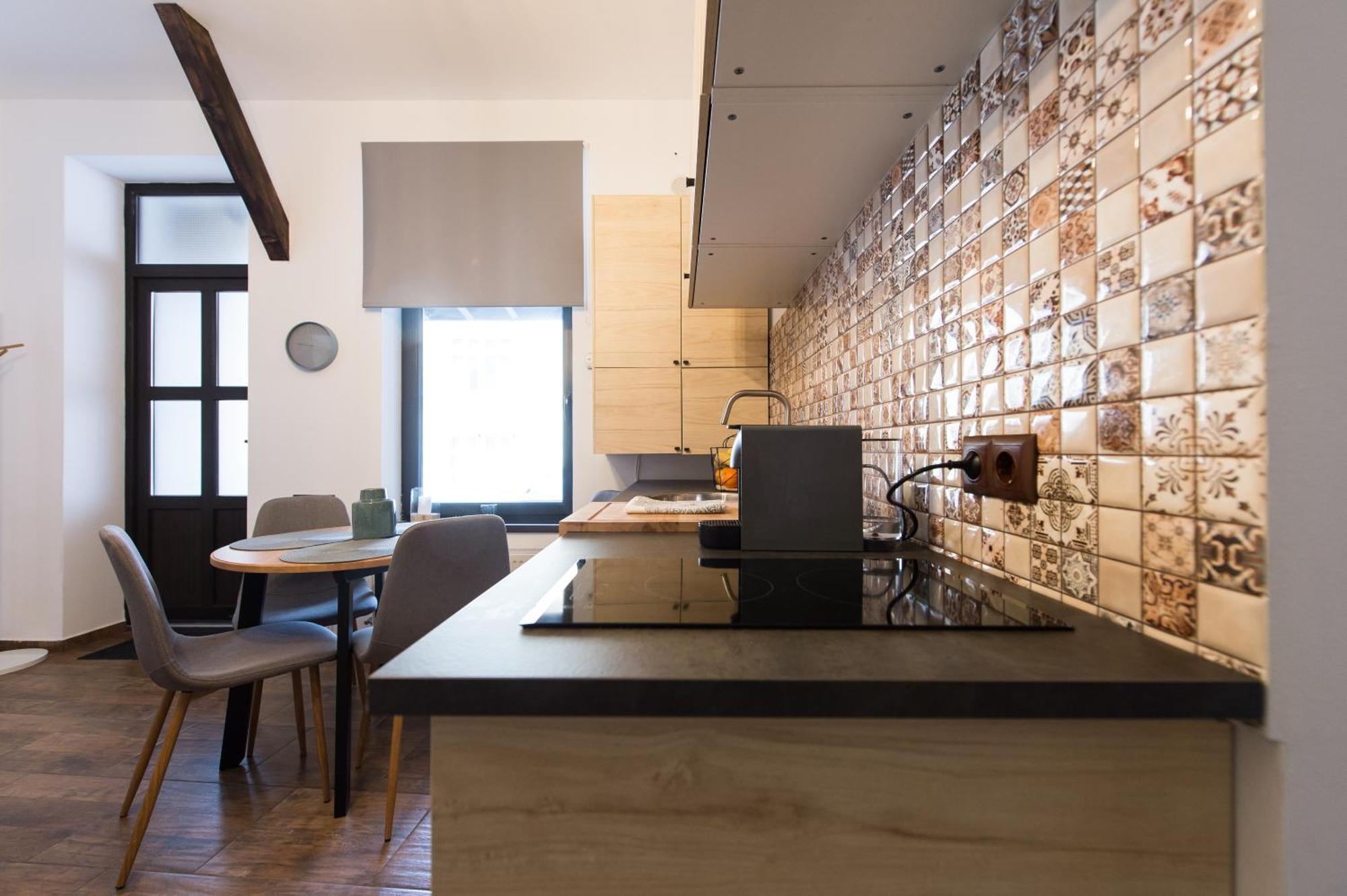 Lovely Brasov Flat With Patio And Mountain Views Exterior foto